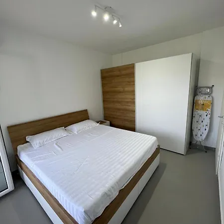 Apartament Apartment *